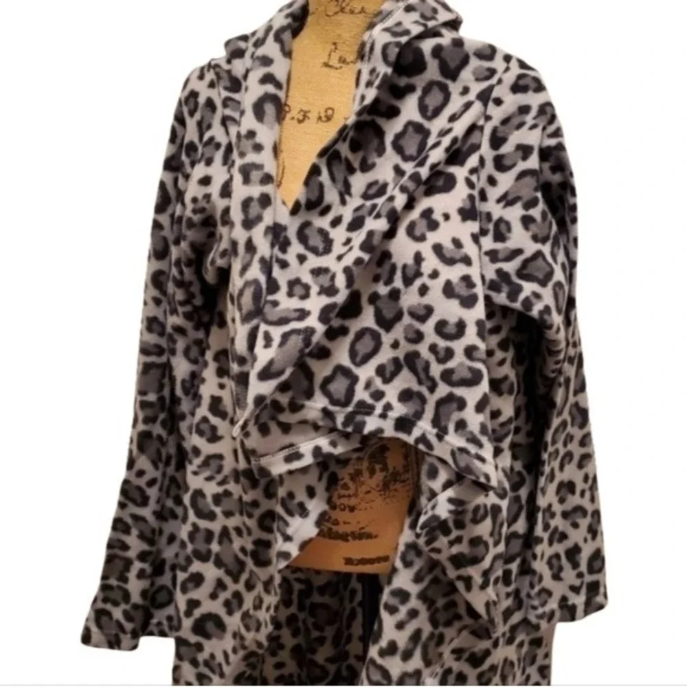 Cozy Leopard Print Fleece Hooded Robe‎ Pajama Snuggie Blanket Lounge Wear